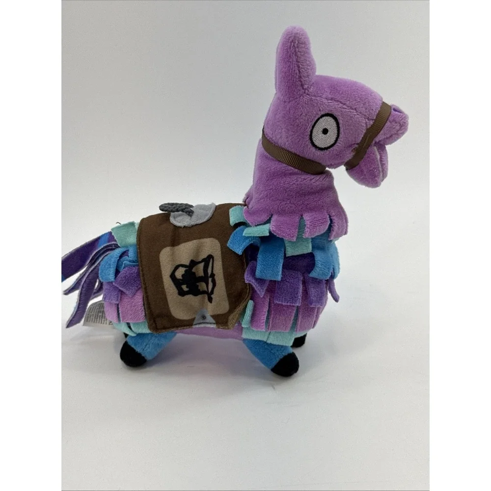 Fortnite Loot Llama Plush Piñata 7